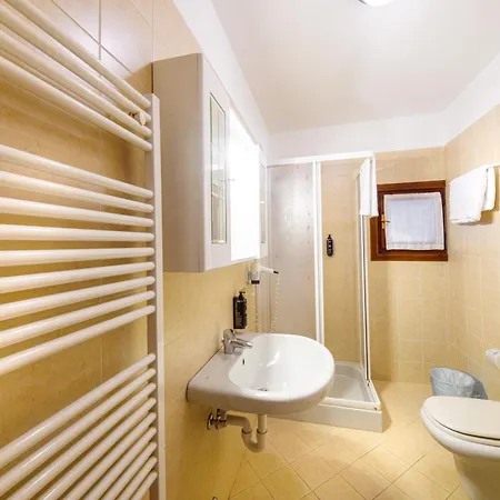 Ambassador Μπόρμιο