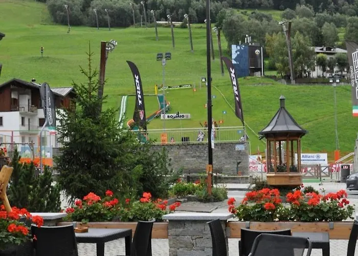 Ambassador Ξενοδοχείο